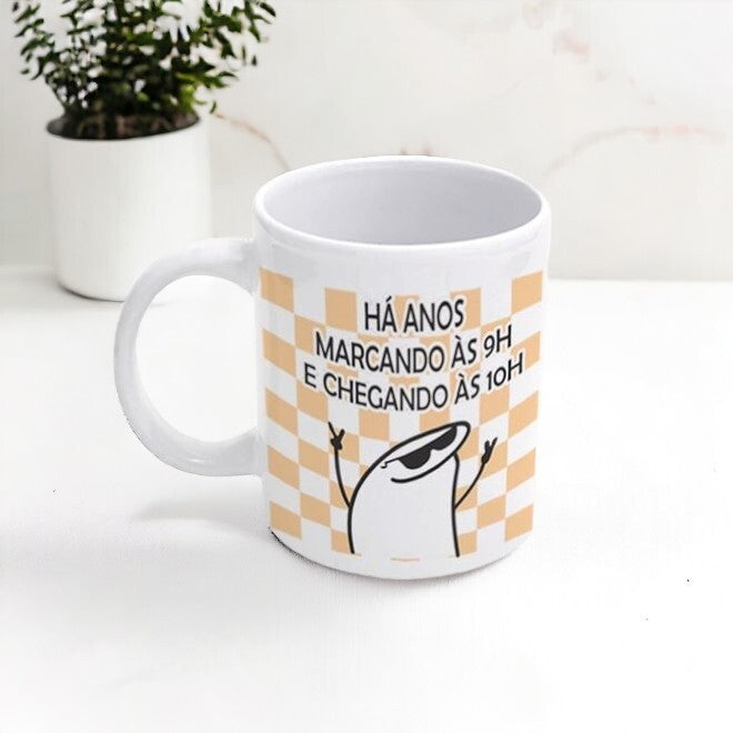 Caneca de Porcelana Flork - Há Anos Marcando